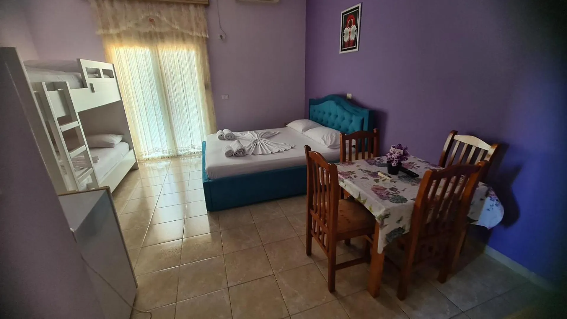 아파트호텔 Villa Reshat Caca 사밀